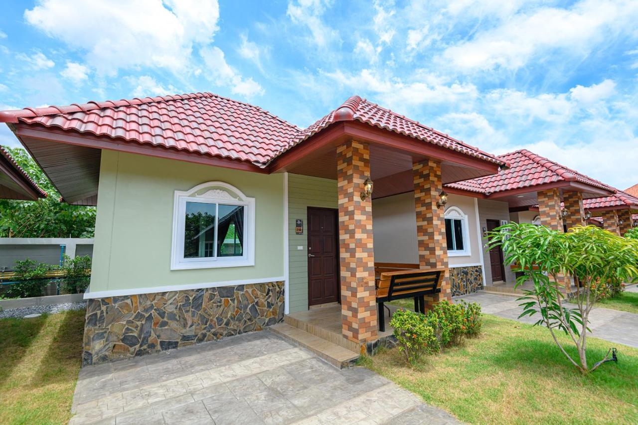 Avarin Resort Pak Chong Exterior foto